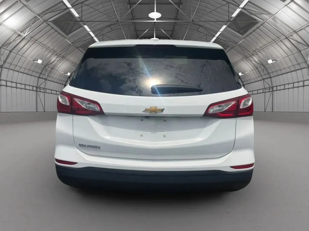 2020 Chevrolet Equinox LS - Photo 7