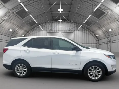 Photos of 2020 Chevrolet Equinox LS Sport Utility 4D for sale in Pottstown, PA at Reliable Car Connection