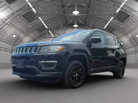 Photos of 2018 Jeep Compass Sport SUV 4D for sale in Pottstown, PA at Reliable Car Connection