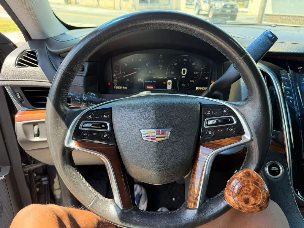 2015 Cadillac Escalade ESV Premium - Photo 23