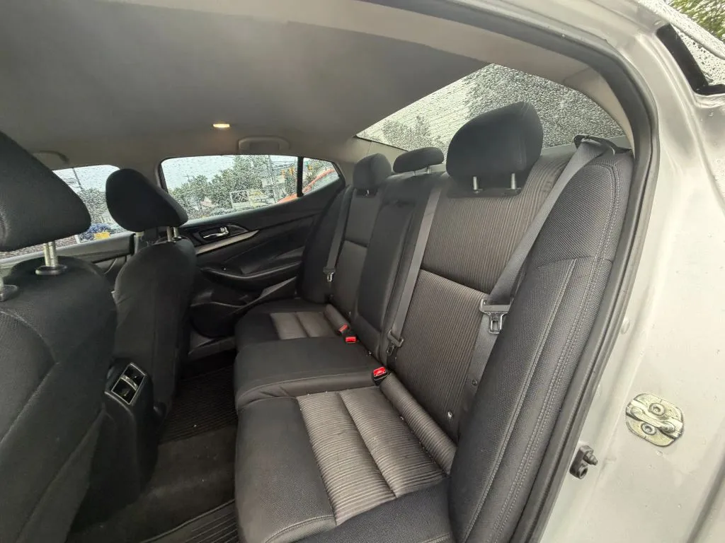 2017 Nissan Maxima S - Photo 27