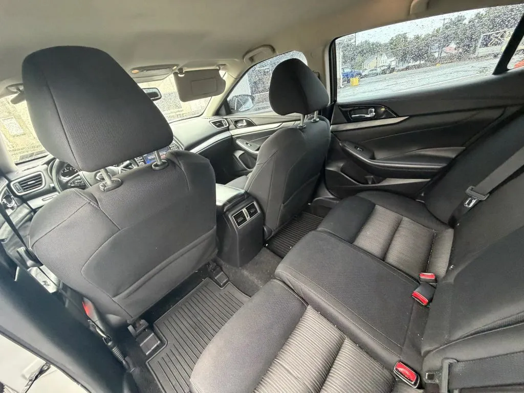 2017 Nissan Maxima S - Photo 31