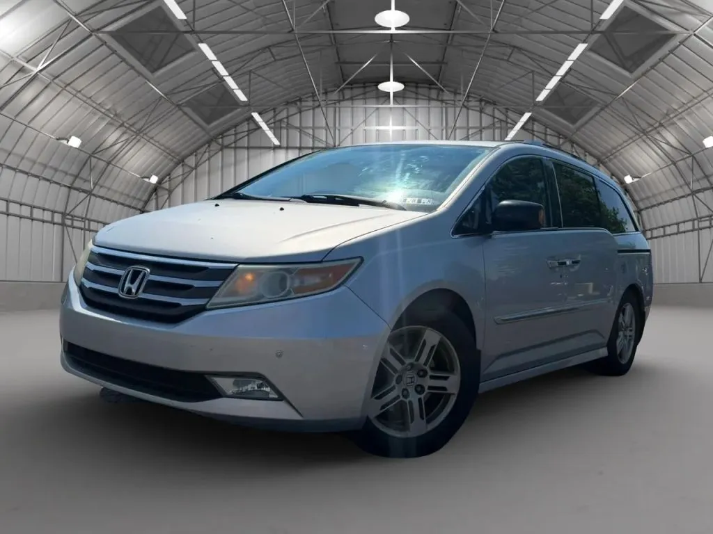 Unknown 2013 Honda Odyssey Touring Minivan 4D for sale in Pottstown, PA