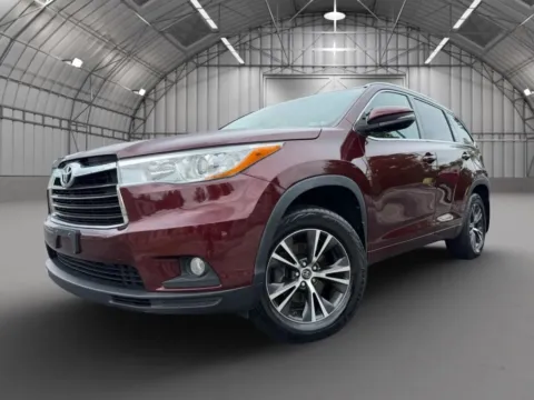 Another view of 2016 Toyota Highlander XLE Sport Utility 4D for sale in Pottstown, PA at Reliable Car Connection