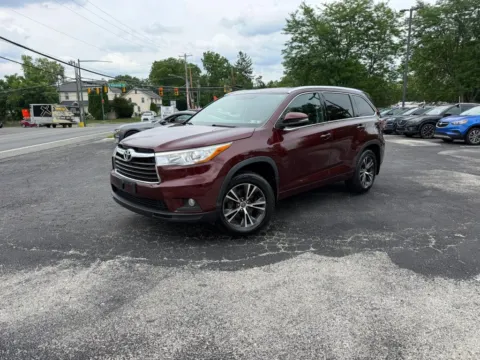Photos of 2016 Toyota Highlander XLE Sport Utility 4D for sale in Pottstown, PA at Reliable Car Connection