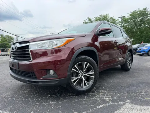 Another view of 2016 Toyota Highlander XLE Sport Utility 4D for sale in Pottstown, PA at Reliable Car Connection