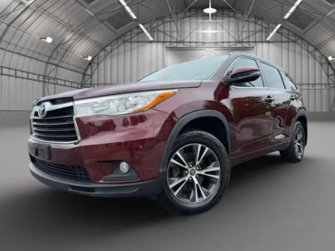Another view of 2016 Toyota Highlander XLE Sport Utility 4D for sale in Pottstown, PA at Reliable Car Connection