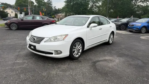 More photos of 2011 Lexus ES 350 Sedan 4D at Reliable Car Connection, PA
