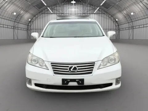 More photos of 2011 Lexus ES 350 Sedan 4D at Reliable Car Connection, PA