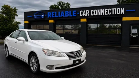 White 2011 Lexus ES 350 Sedan 4D for sale in Pottstown, PA