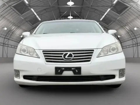 More photos of 2011 Lexus ES 350 Sedan 4D at Reliable Car Connection, PA