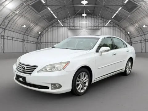 More photos of 2011 Lexus ES 350 Sedan 4D at Reliable Car Connection, PA