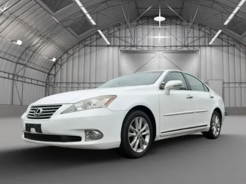 Photos of 2011 Lexus ES 350 Sedan 4D for sale in Pottstown, PA at Reliable Car Connection