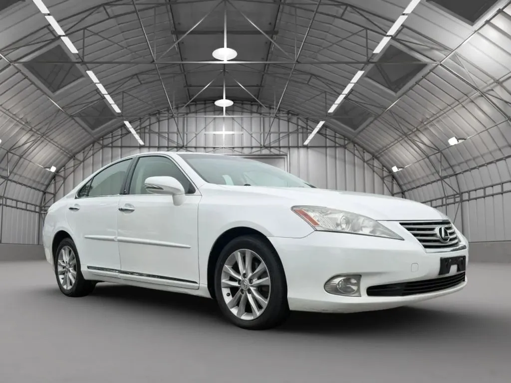 2011 Lexus ES 350 - Photo 8