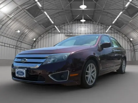 Photos of 2012 Ford Fusion SEL Sedan 4D for sale in Pottstown, PA at Reliable Car Connection