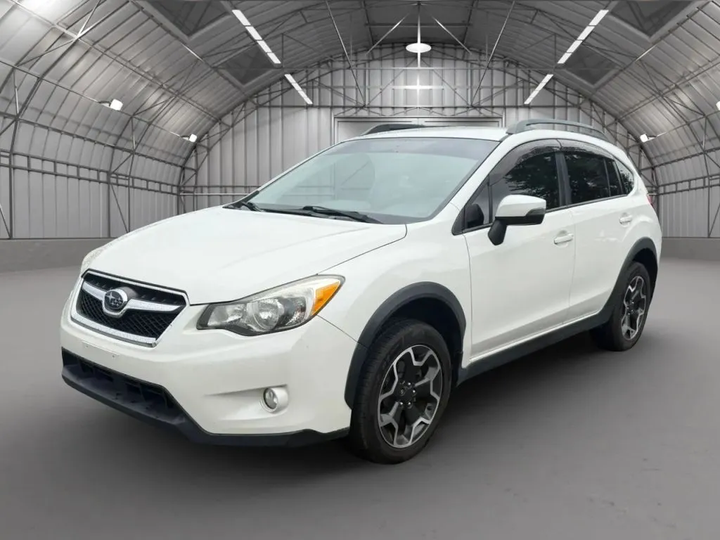 White 2015 Subaru XV Crosstrek Limited Sport Utility 4D for sale in Pottstown, PA