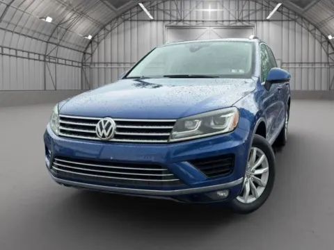 More photos of 2016 Volkswagen Touareg VR6 Sport SUV 4D at Reliable Car Connection, PA