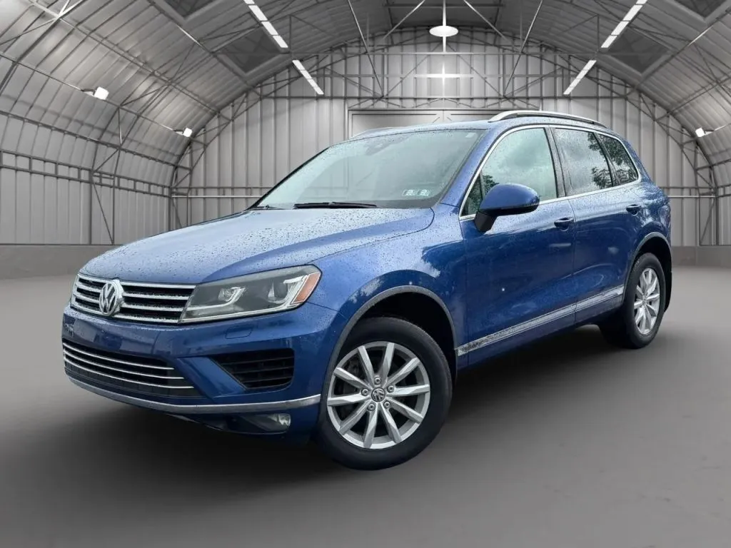 Blue 2016 Volkswagen Touareg VR6 Sport SUV 4D for sale in Pottstown, PA