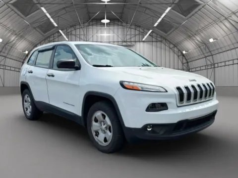 White 2014 Jeep Cherokee Sport SUV 4D for sale in Pottstown, PA