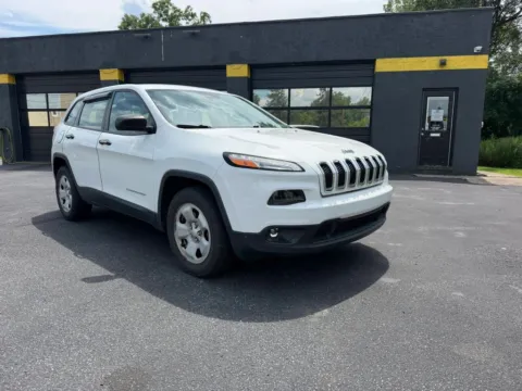 White 2014 Jeep Cherokee Sport SUV 4D for sale in Pottstown, PA