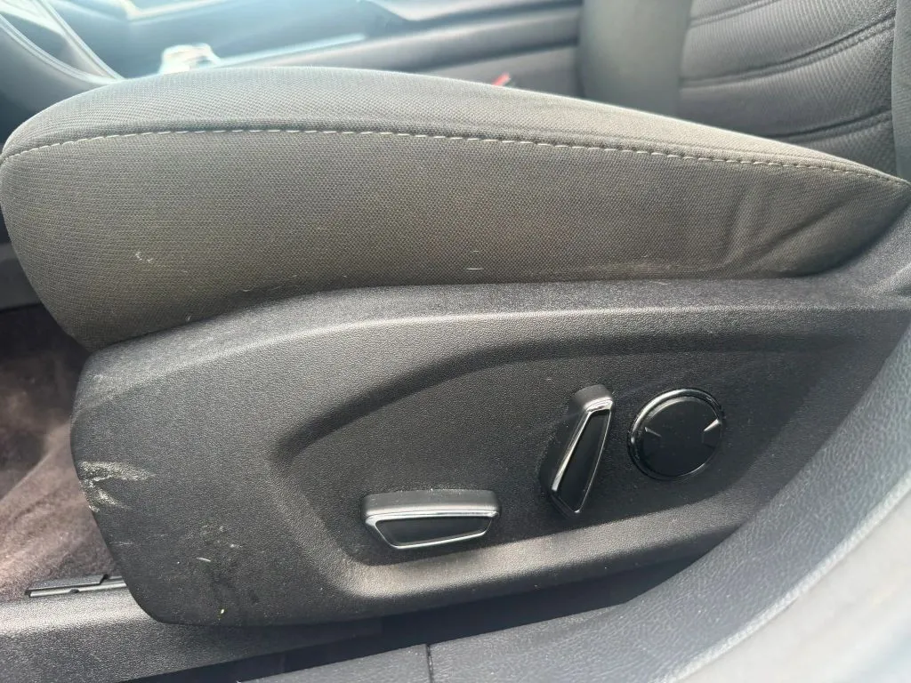 2017 Ford Fusion SE - Photo 18