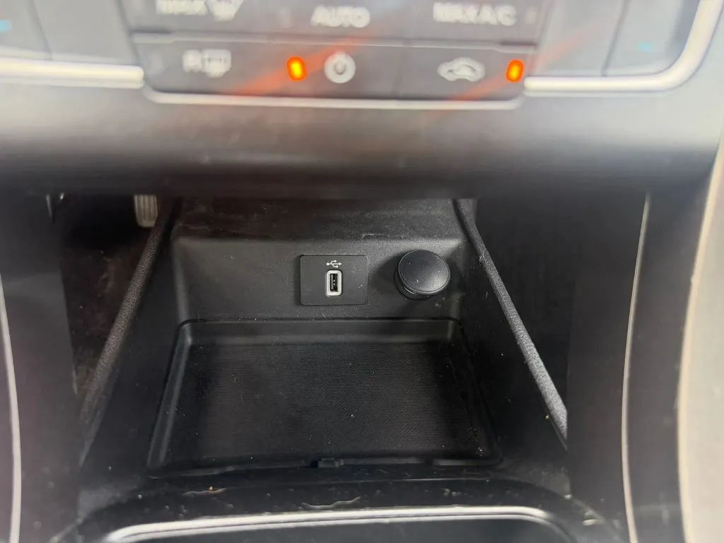 2017 Ford Fusion SE - Photo 26