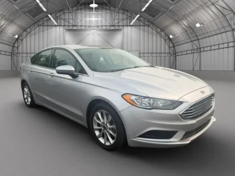 Silver 2017 Ford Fusion SE Sedan 4D for sale in Pottstown, PA