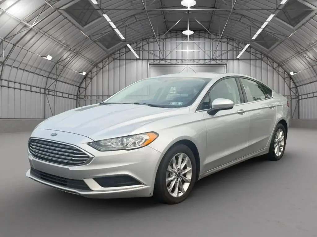 2017 Ford Fusion SE - Photo 10