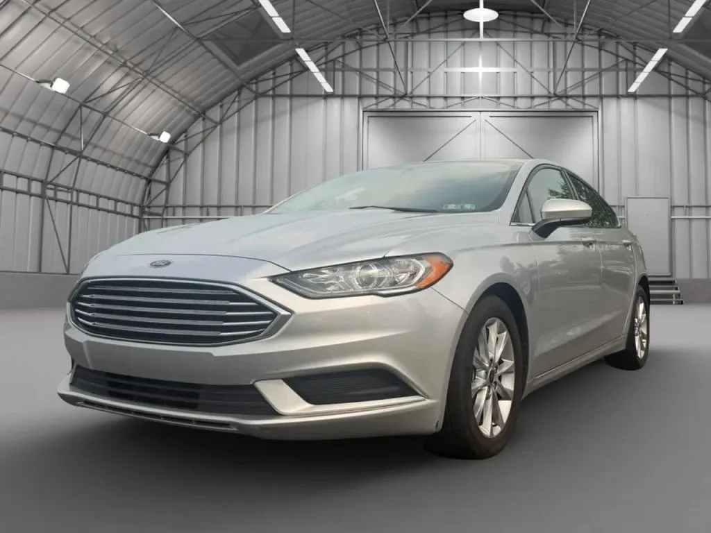 2017 Ford Fusion SE - Photo 4