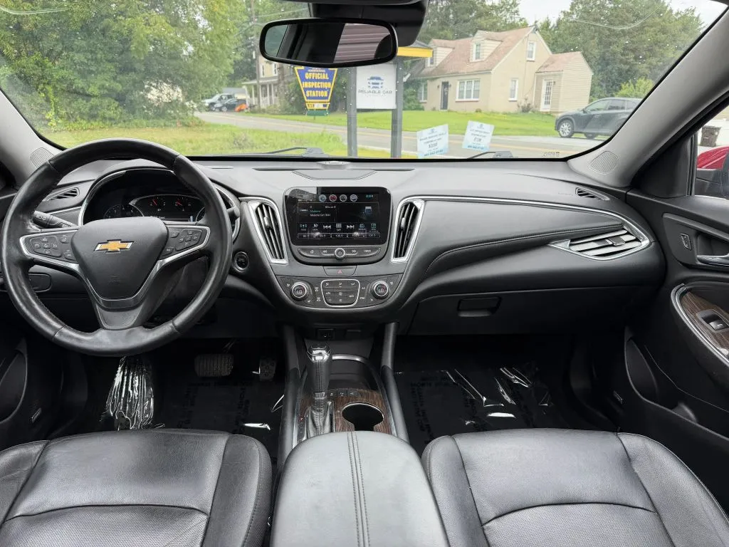 2018 Chevrolet Malibu Premier - Photo 32