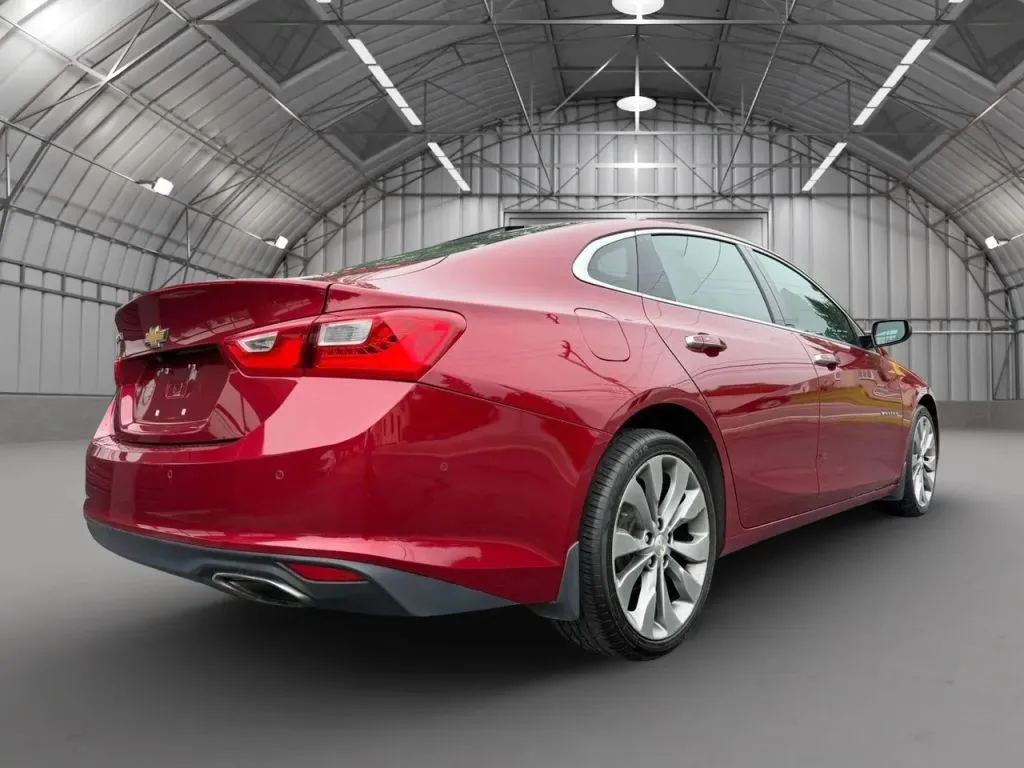 2018 Chevrolet Malibu Premier - Photo 9