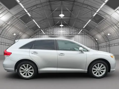 More photos of 2011 Toyota Venza Wagon 4D at Reliable Car Connection, PA