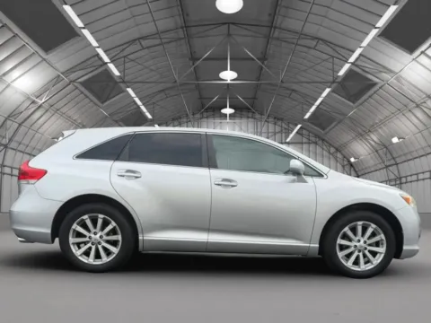 More photos of 2011 Toyota Venza Wagon 4D at Reliable Car Connection, PA
