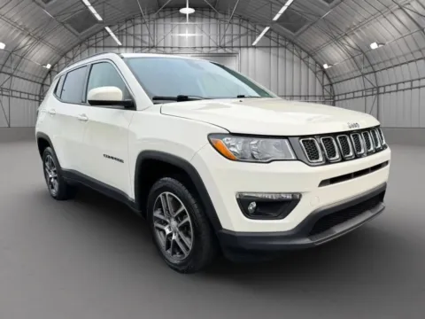 Photos of 2019 Jeep Compass Latitude Sport Utility 4D for sale in Pottstown, PA at Reliable Car Connection