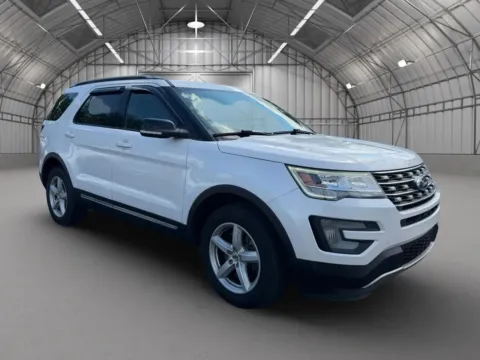 White 2017 Ford Explorer XLT Sport Utility 4D for sale in Pottstown, PA
