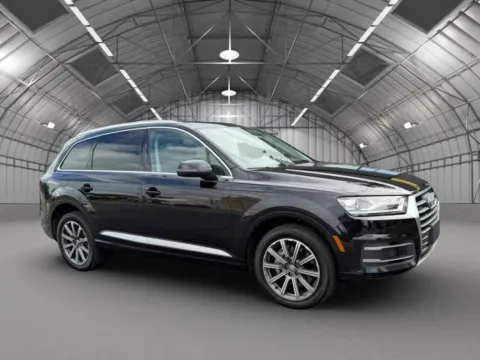 More photos of 2018 Audi Q7 3.0T Premium Plus Sport Utility 4D at Reliable Car Connection, PA
