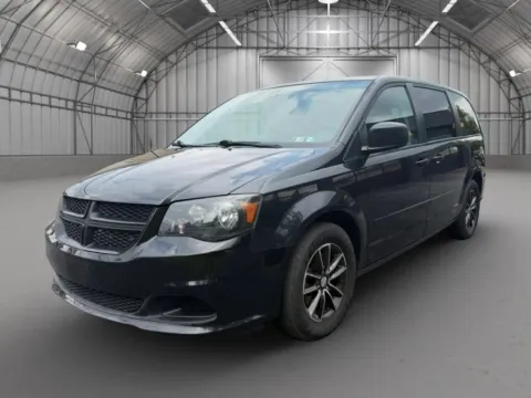 More photos of 2017 Dodge Grand Caravan Passenger SE Minivan 4D at Reliable Car Connection, PA