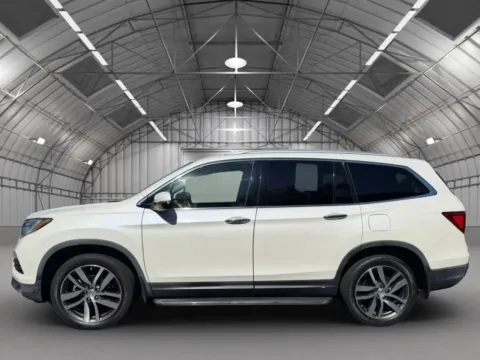 More photos of 2017 Honda Pilot Elite Sport Utility 4D at Reliable Car Connection, PA