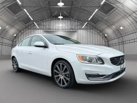 Another view of 2016 Volvo S60 T5 Inscription Platinum Sedan 4D for sale in Pottstown, PA at Reliable Car Connection