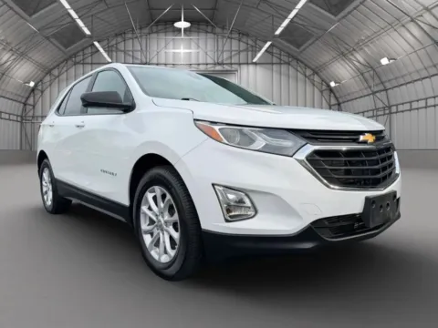 Photos of 2020 Chevrolet Equinox LS Sport Utility 4D for sale in Pottstown, PA at Reliable Car Connection