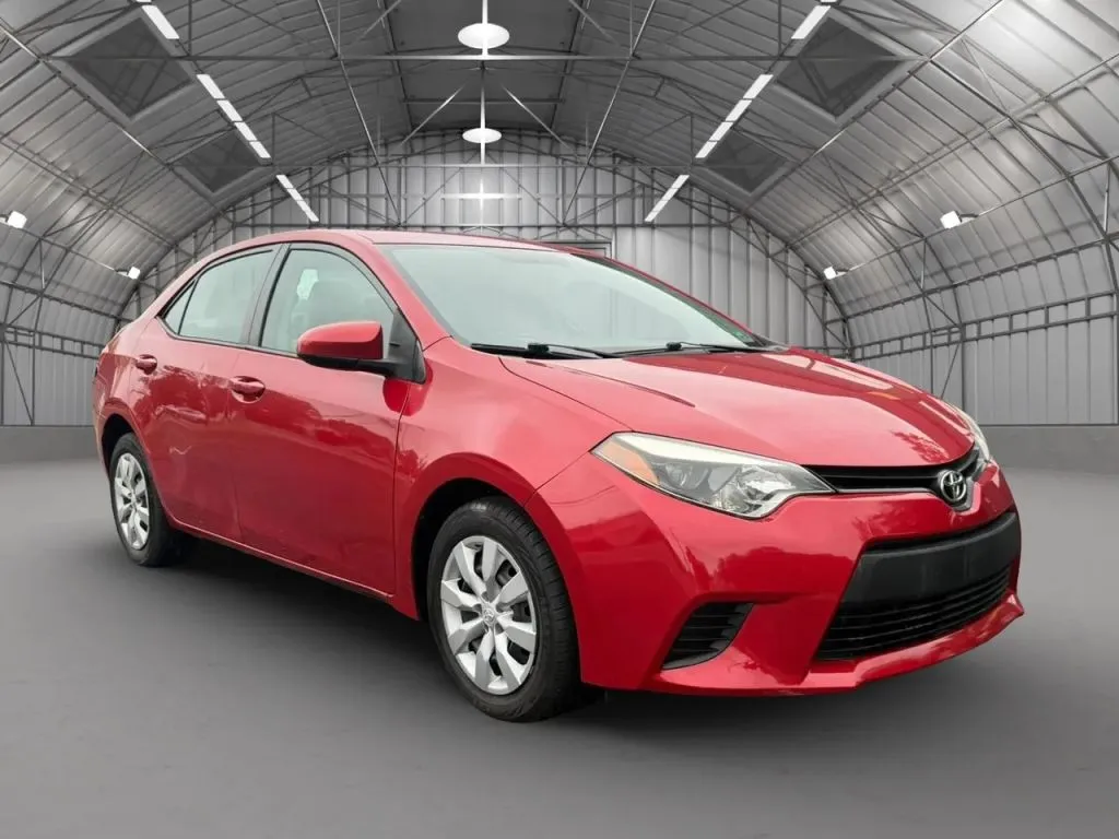Red 2014 Toyota Corolla LE Sedan 4D for sale in Pottstown, PA