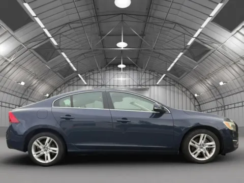 More photos of 2015 Volvo S60 T5 Premier Sedan 4D (2015.5) at Reliable Car Connection, PA