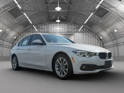 Photos of 2018 BMW 3 Series 320i xDrive Sedan 4D for sale in Pottstown, PA at Reliable Car Connection