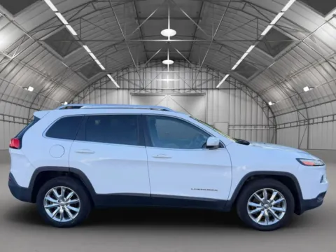 More photos of 2015 Jeep Cherokee Limited Sport Utility 4D at Reliable Car Connection, PA