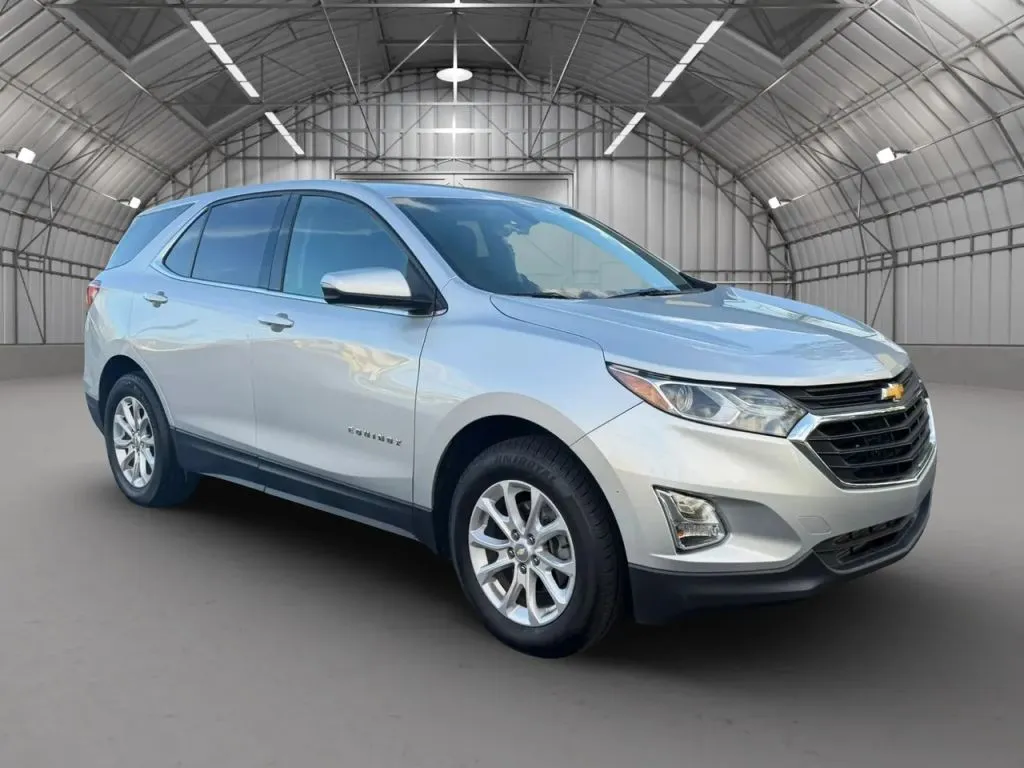 Silver 2019 Chevrolet Equinox LT Sport Utility 4D for sale in Pottstown, PA