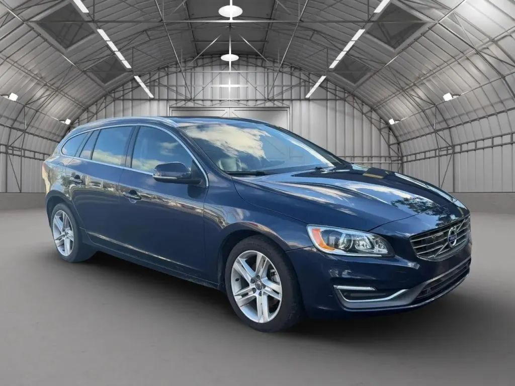 Blue 2015 Volvo V60 T5 Platinum Wagon 4D (2015.5) for sale in Pottstown, PA