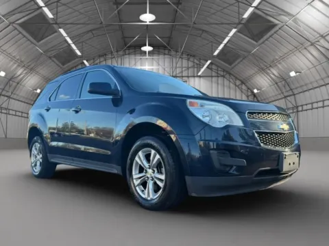Photos of 2015 Chevrolet Equinox LT Sport Utility 4D for sale in Pottstown, PA at Reliable Car Connection