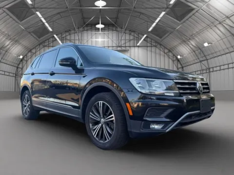 Photos of 2019 Volkswagen Tiguan 2.0T SEL 4MOTION Sport Utility 4D for sale in Pottstown, PA at Reliable Car Connection