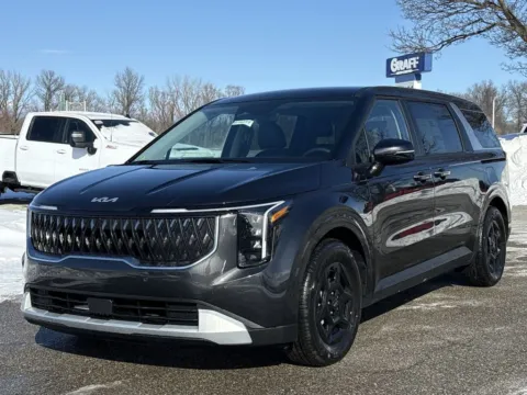 More photos of 2026 Kia Carnival LXS at Graff Kia of Chesterton, IN