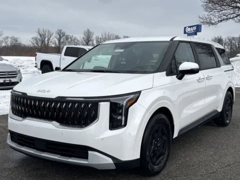 More photos of 2026 Kia Carnival LXS at Graff Kia of Chesterton, IN